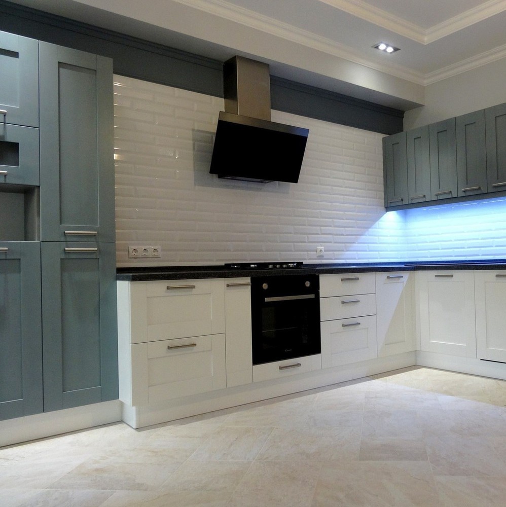 Белый кухонный гарнитур-Кухня МДФ в ПВХ «Модель 145»-фото1