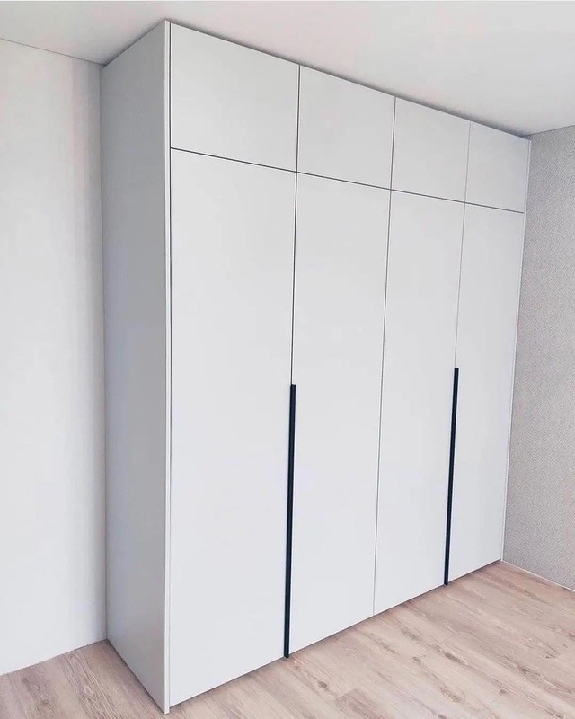 Распашные шкафы-Белый шкаф с распашными дверями «Модель 10»-фото1